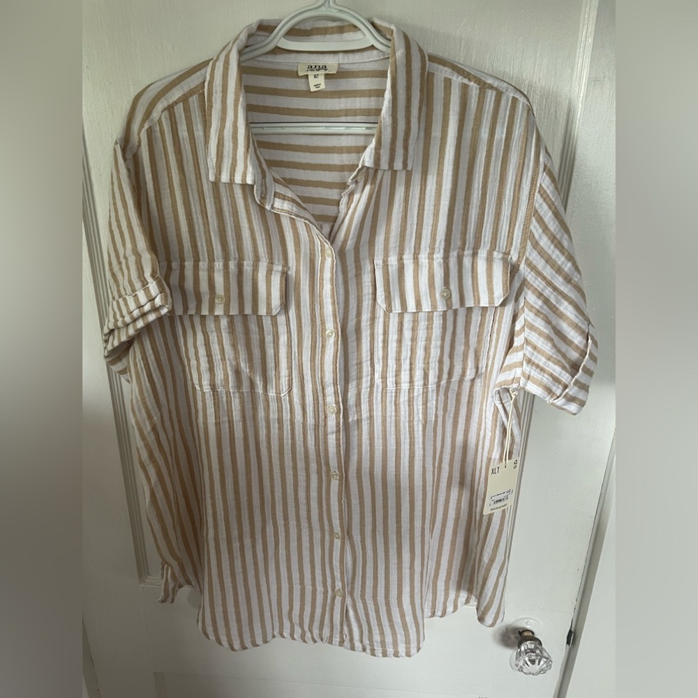 Women ‘s XLT, Beige & White Striped Button-Up Shirt,
With tags, never worn